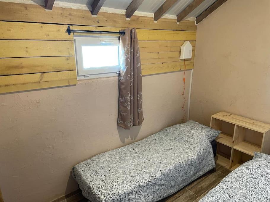 Maisonnette A La Campagne * Gennetines